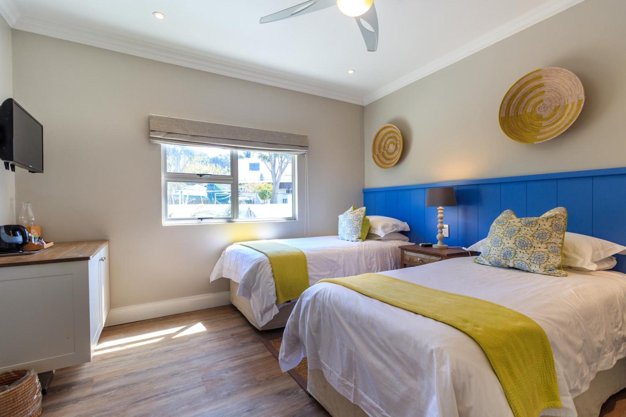 Morgan Bay Hotel Room photo