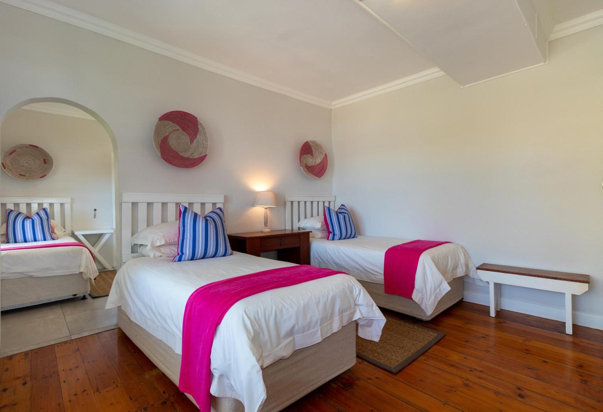 Morgan Bay Hotel Room photo